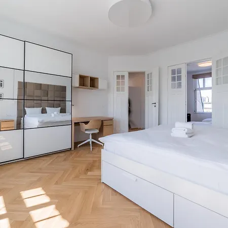 Kochanowskiego Luxury Apartment Poznan