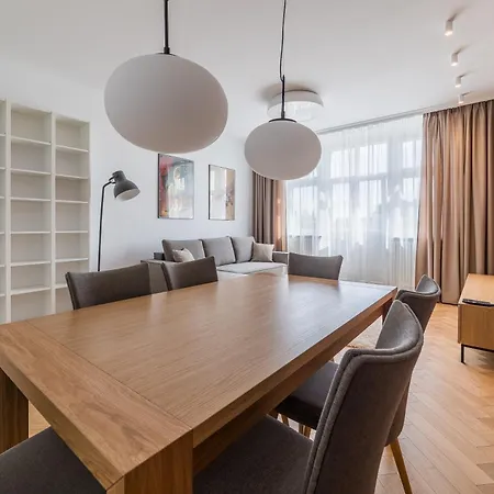 Kochanowskiego Luxury