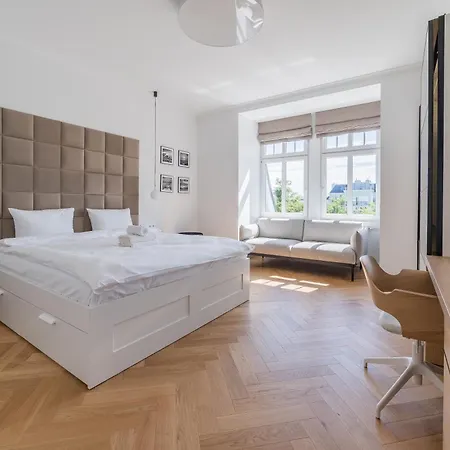 Kochanowskiego Luxury *